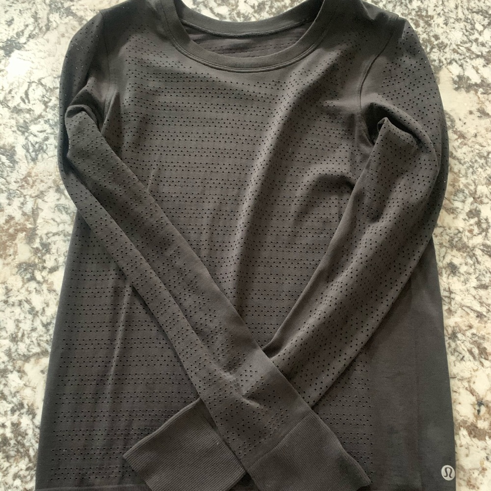 Swiftly Breathe Long Sleeve